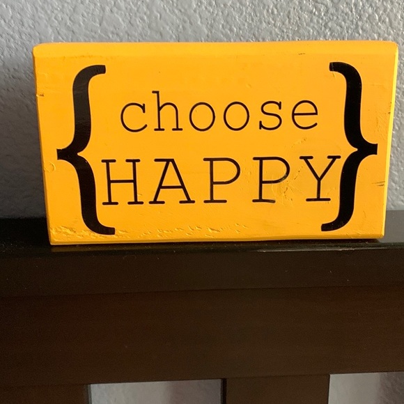 Choose Happy Table Decor - Picture 4 of 4